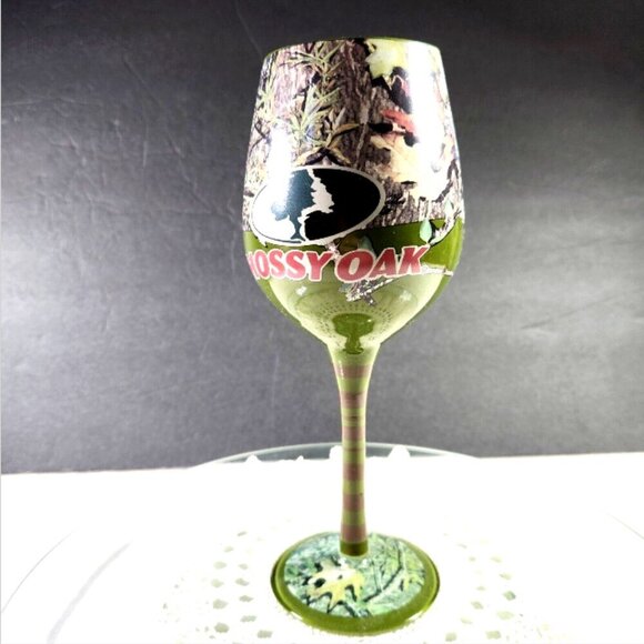 Mossy Oak Wine Glass Camouflage Hunting 14oz Tall Stem Green Man Cave She Shed - Picture 2 of 10